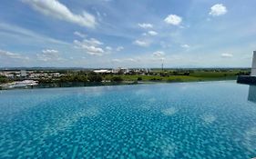 Sky Cafe Penthouse Suite By Myprostay